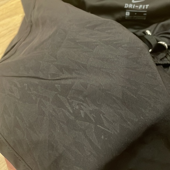 nike women’s small black shorts with cute patter never worn! - Picture 4 of 4